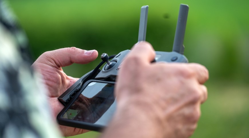 Ako vybrať dron? Diaľkový ovládač na dron