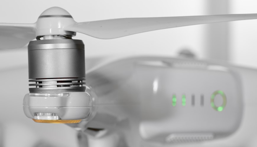 Ako vybrať dron? Detailný záber na vrtuľu dronu