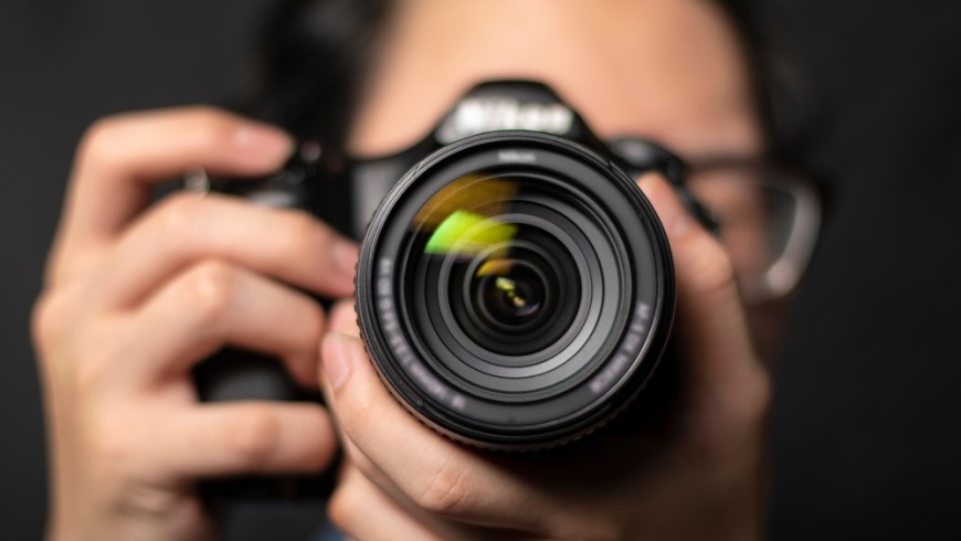 Jak vybrat objektiv? detail objektívu na fotoaparáte