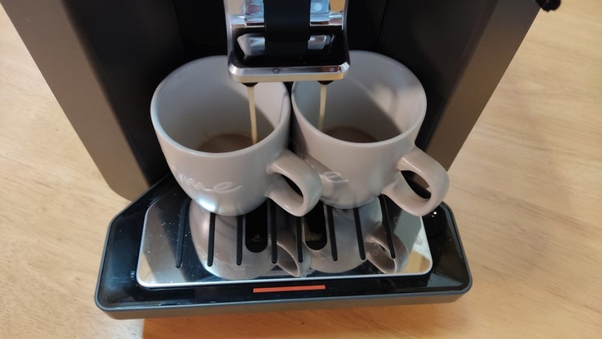 Recenzia: Kávovar Krups EA912HF0 Sensation Milk pripraví nadýchanú mliečnu penu jedným stlačením Krups Sensation Milk