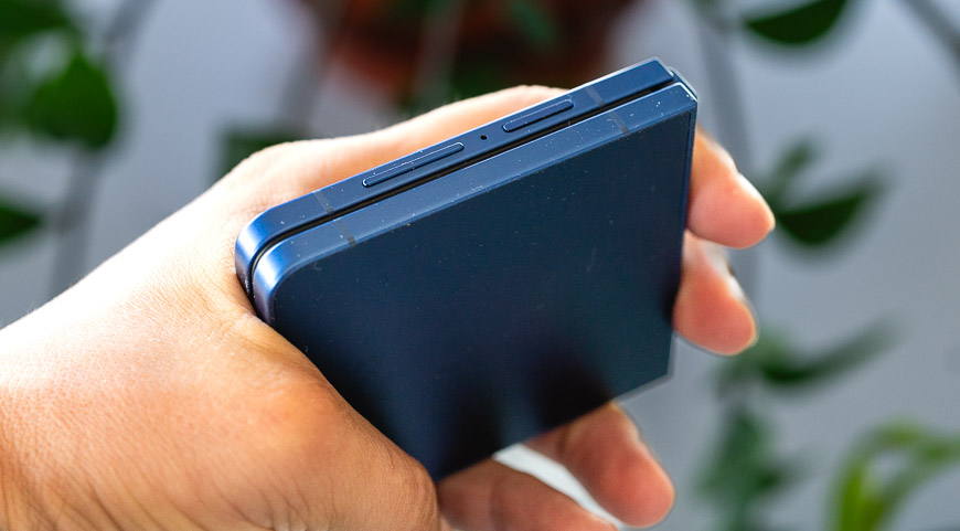 Recenzia: Samsung Galaxy Z Flip7 – Keď štýl hrá prím Samsung Galaxy Z Flip7