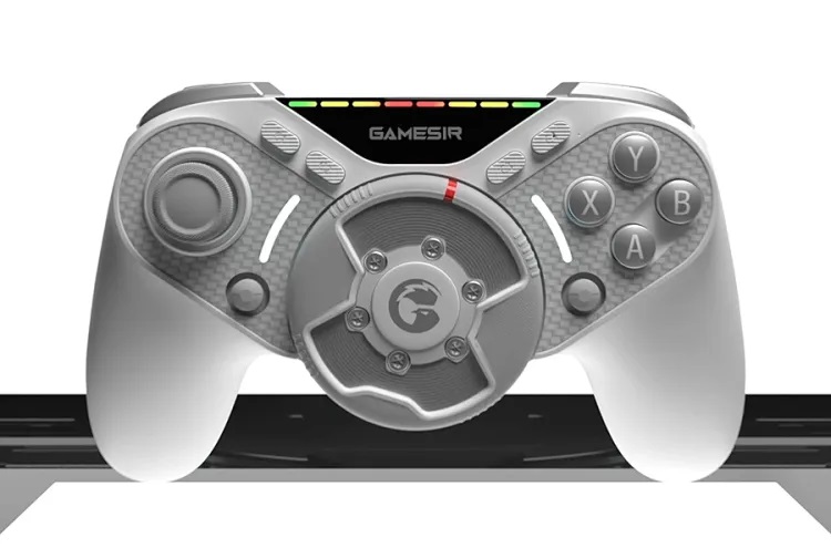 Hráči, pozor! Nový ovládač Swift Drive kombinuje gamepad a volant v jednom herný ovládač Swift Drive