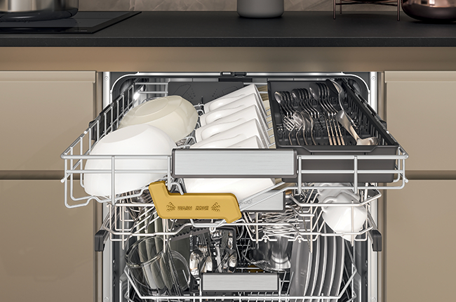 5 dôvodov, prečo si zaobstarať najlepšie vybavenú umývačku riadu Whirlpool MaxiSpace zásuvka SpaceClean