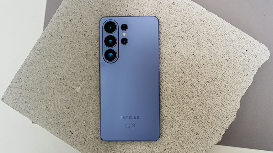 Zadná strana smartfónu Samsung Galaxy S26.