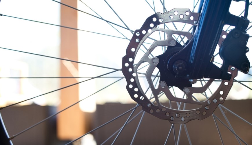 Ako vybrať elektrobicykel? detail kolesa bicykla