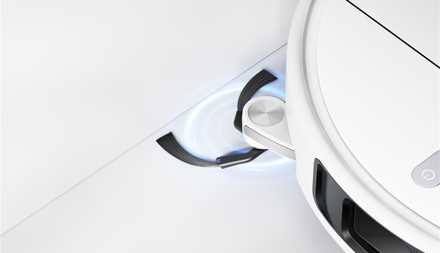 Robotický vysávač Xiaomi Robot Vacuum H50 Pro a detailný záber na vysúvacie metličky