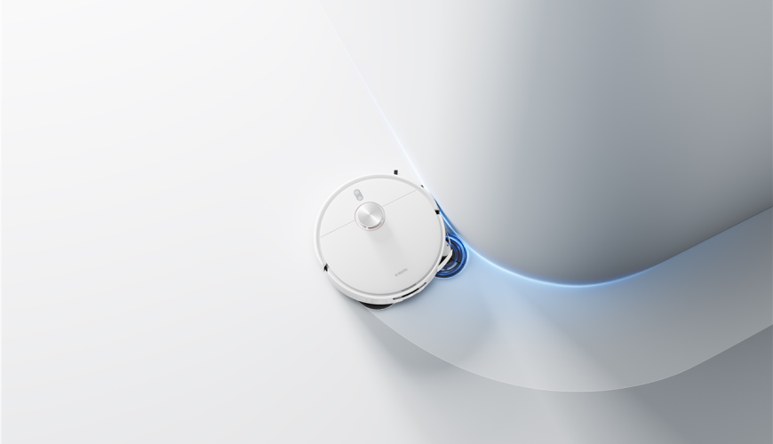 Robotický vysávač Xiaomi Robot Vacuum H50 Pro vysáva bezchybne zaoblené rohy v miestnosti