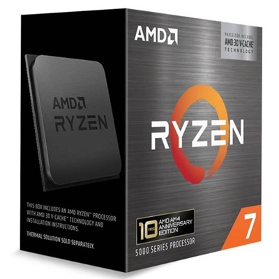 Procesor AMD Ryzen 7 5800X3D Anniversary Edition: Osvedčená herná klasika je späť Krabica s AMD Ryzen 7 5800X3D natočená mierne doprava