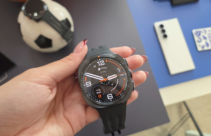 Inteligentné hodinky, ktoré nepoznajú limity. Samsung predstavil nové Galaxy Watch9 a Galaxy Watch Ultra2 Detail na ciferník hodinek Samsung Galaxy Watch Ultra2.