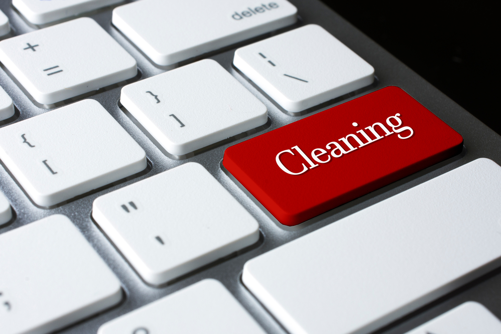Ako vyčistiť klávesnicu? Klávesnice s červeným tlačítkem cleaning