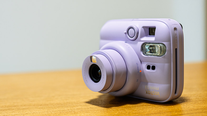 fialový instax mini 13