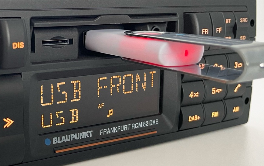 Ako vybrať autorádio? usb disk v autorádiu