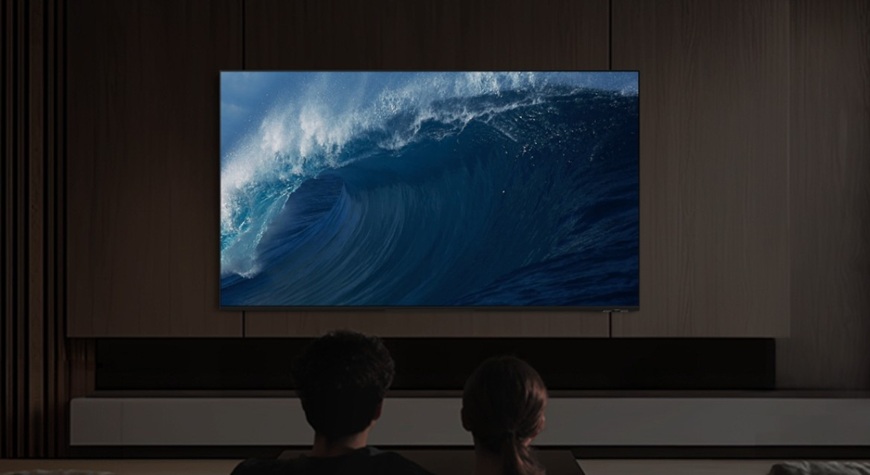 TEST: TOP 5 televizorů pro náročné pár sleduje tv Samsung