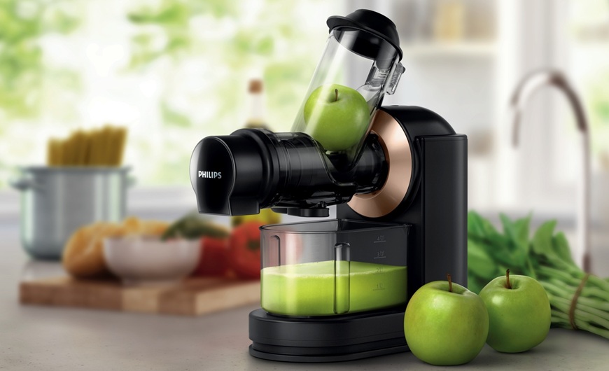 šnekový odšťavovač Philips pripravuje fresh zo zelených jabĺk